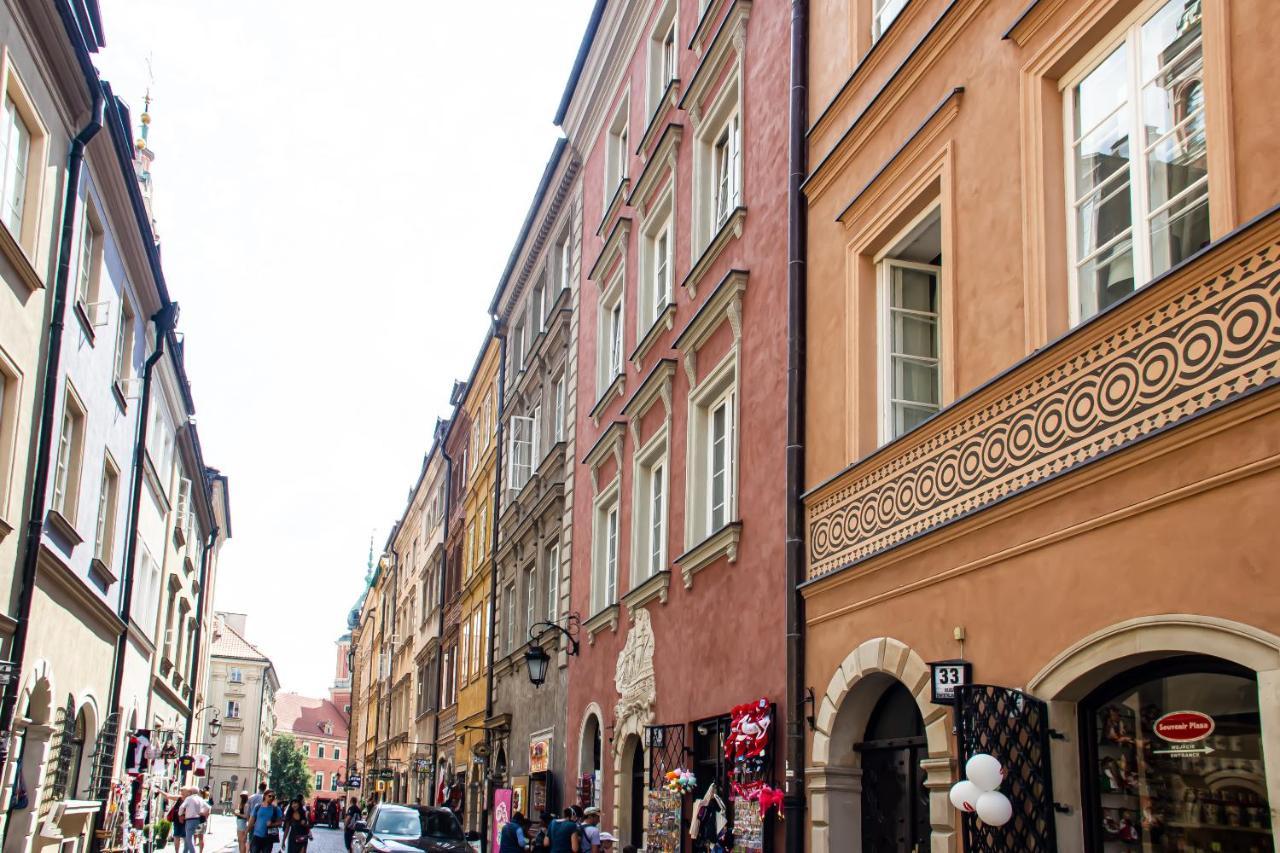Swietojanska Old Town Warszawa